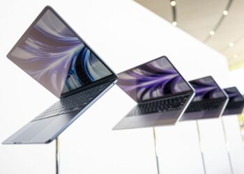 Apple 2023 MacBook Air M2 Tips and Tricks with Price Analysis